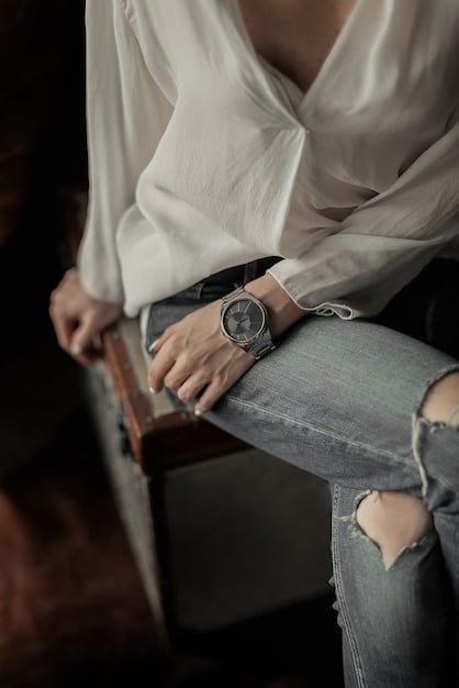 Elevate Your Style: 6 Unisex Accessories You Need in 2025