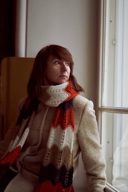 Unisex Scarves: Style Guide to Tying Scarves in 2025