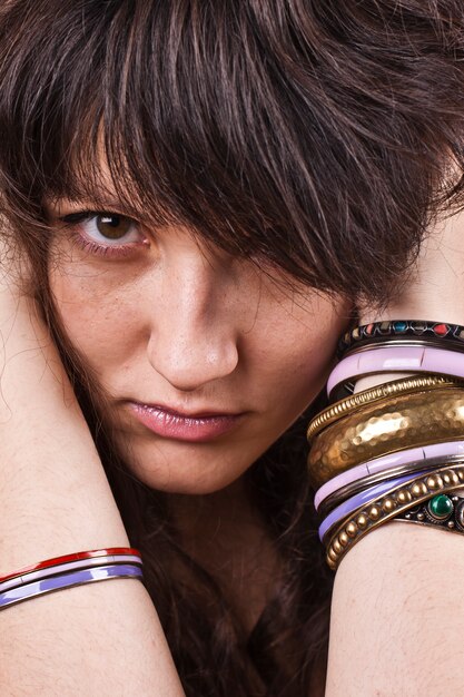 Non-Binary Style: Statement Jewelry Trends for a Bold 2025 Look