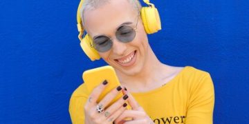 Non-Binary Style: Color Blocking - 3 Combos to Elevate Your Look - Cover Image