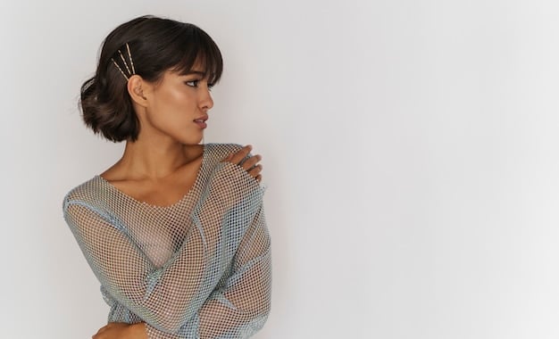 Build Your Androgynous Capsule Wardrobe: 7 Essential Pieces for 2025