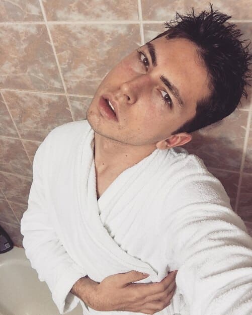 Achieve a Natural, No-Makeup Look: Men’s Step-by-Step Guide 2025