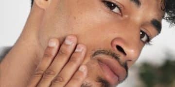 Men's Oily Skin: Control Shine & Prevent Breakouts - Cover Image