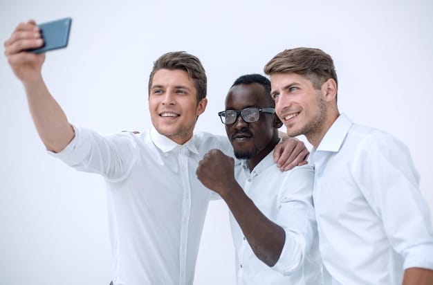 The Influence of Social Media: Men’s Beauty Trends on TikTok & Instagram in 2025