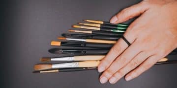Men's Makeup Brushes 2025: Expert Picks for Your Best Look - Cover Image